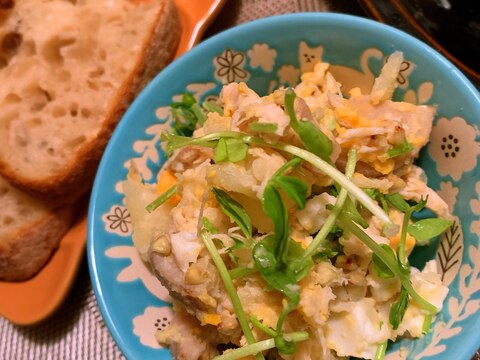 鶏ささみと蓮根と蕎麦の実の和風ポテトサラダ